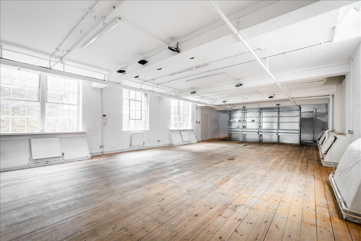 Property Image 24a79783-f738-422d-9a77-6486d3358908