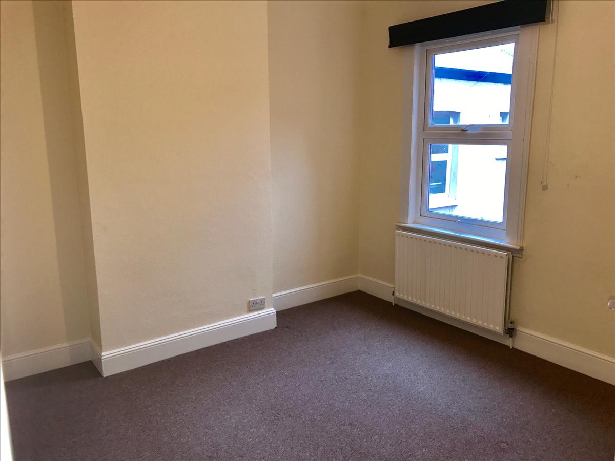 Property Image 24b5fe0c-489b-4804-bff5-383b475a1d4a