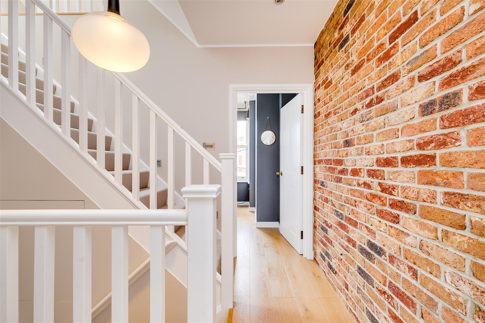 Property Image 24b645b4-a3e5-457c-b343-7ccf76d8109e
