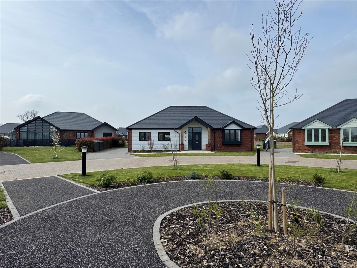 Property Image 24c38a58-2460-419d-abba-64ad778c80bf