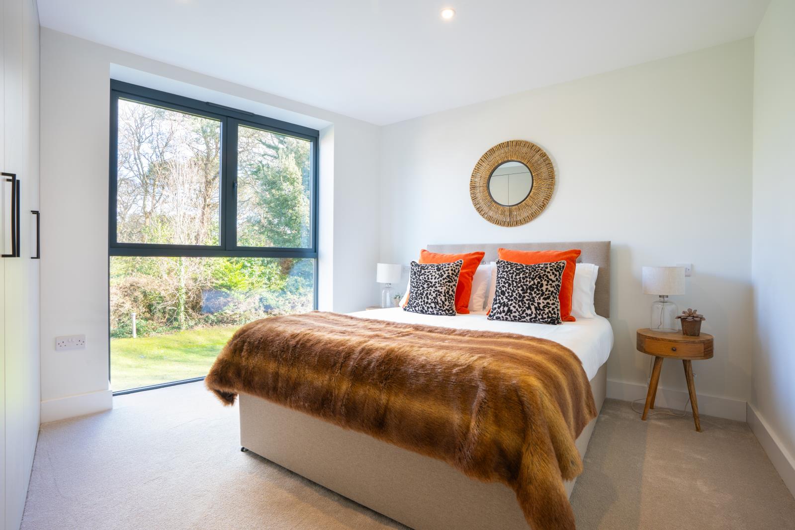 Property Image 24c6f93d-9dbc-48f7-b6ca-e25b4bbd4101