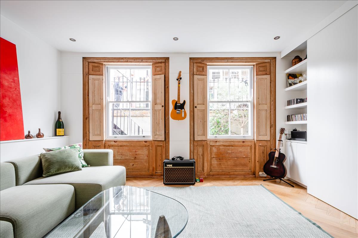 Property for sale, Warneford Street, E9. Reception