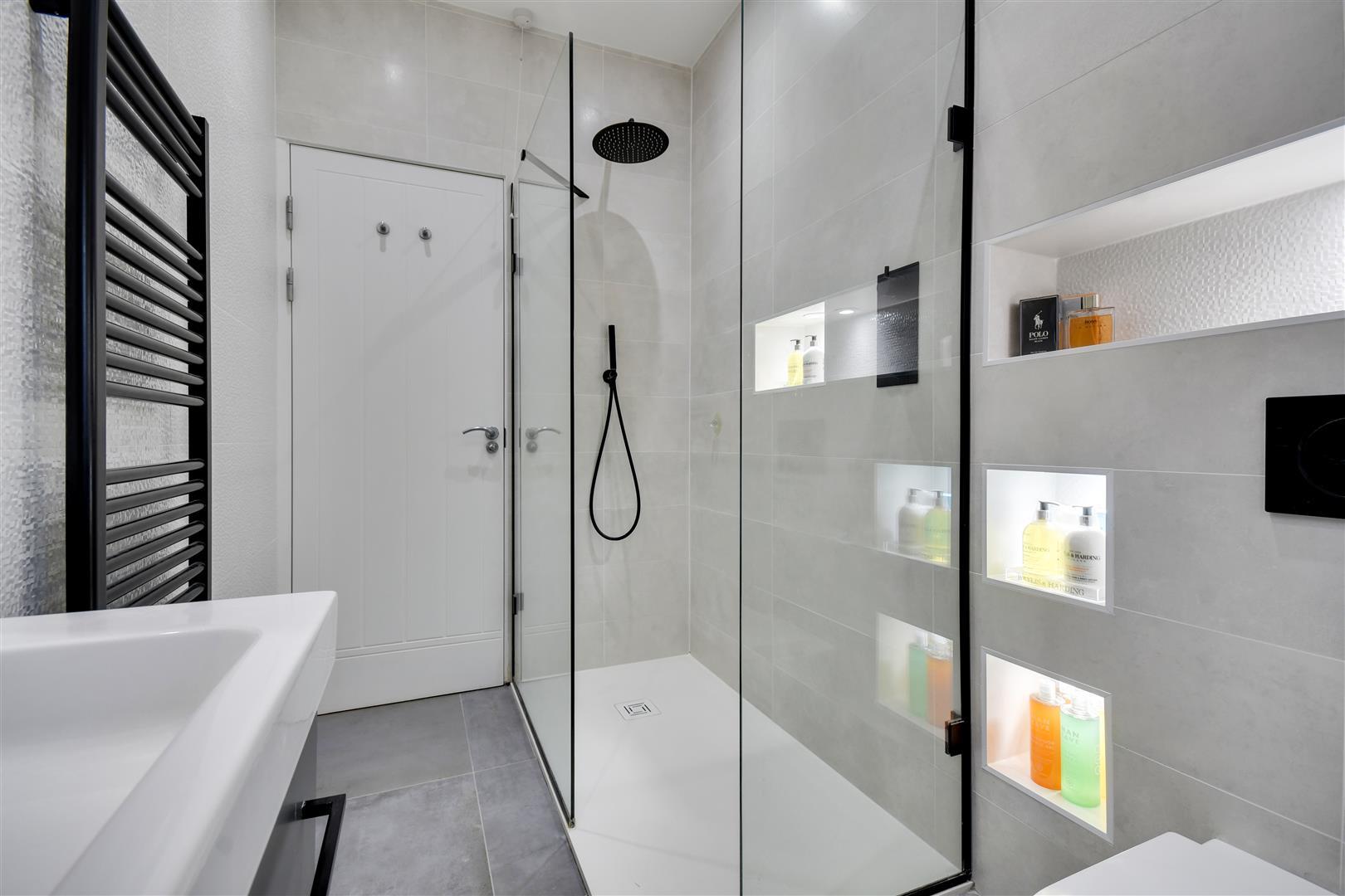 Property Image 24d03ffb-60b1-40f0-a0ac-38670ce782e6