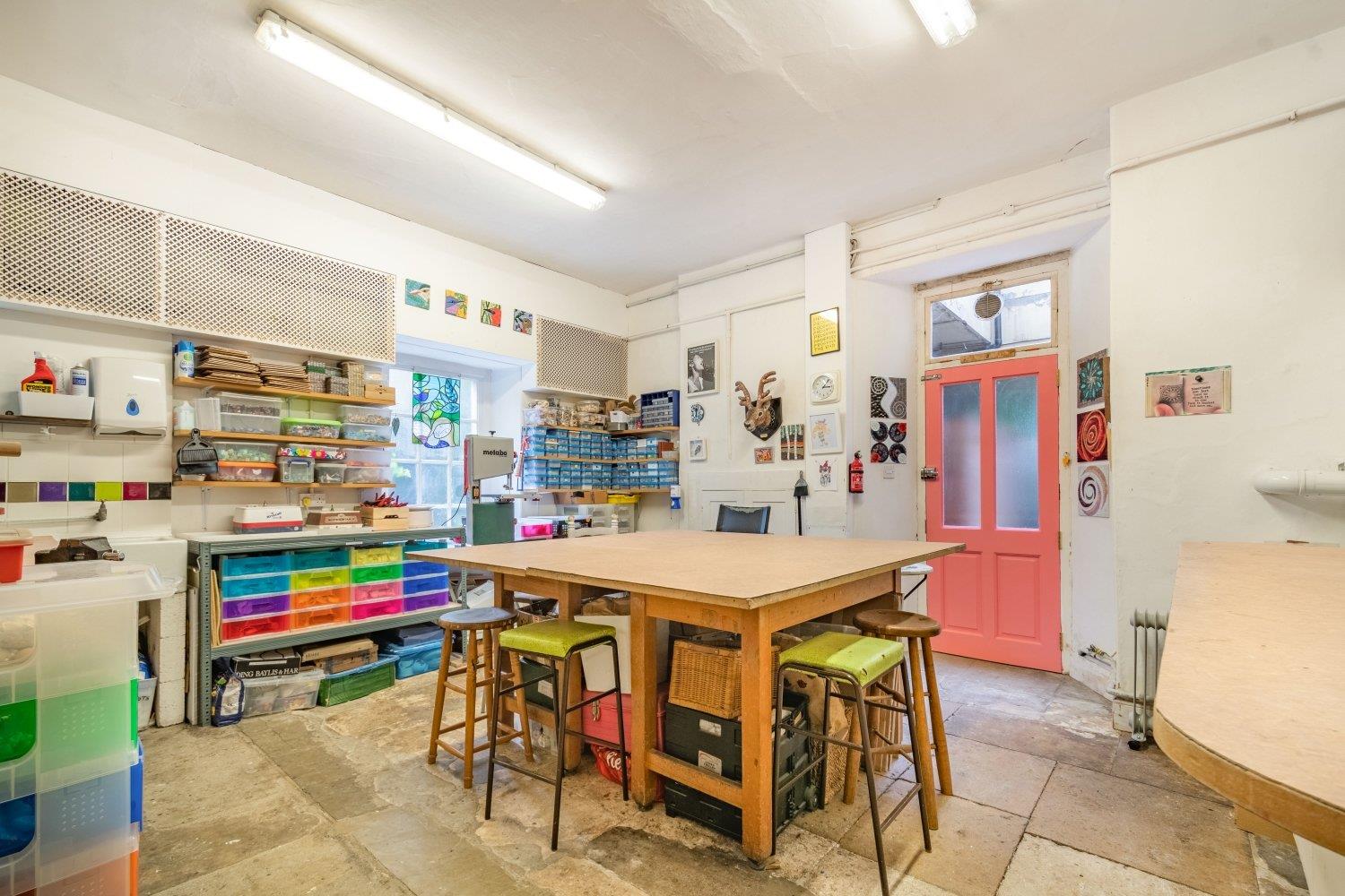 Property Image 24d7c1a2-6f8a-4524-9b34-a55c961d93d5