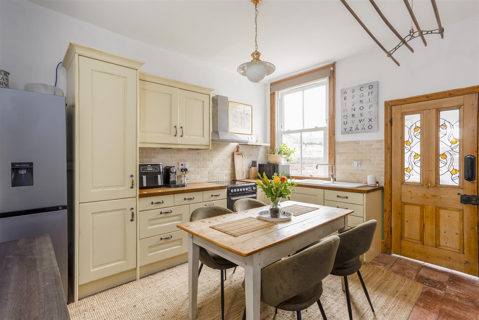 Property Image 24e560da-f220-4a13-881b-90a6824ba670