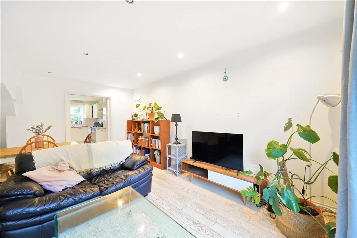 Property Image 24e75de0-f239-4ecc-87d6-3ca68301682f