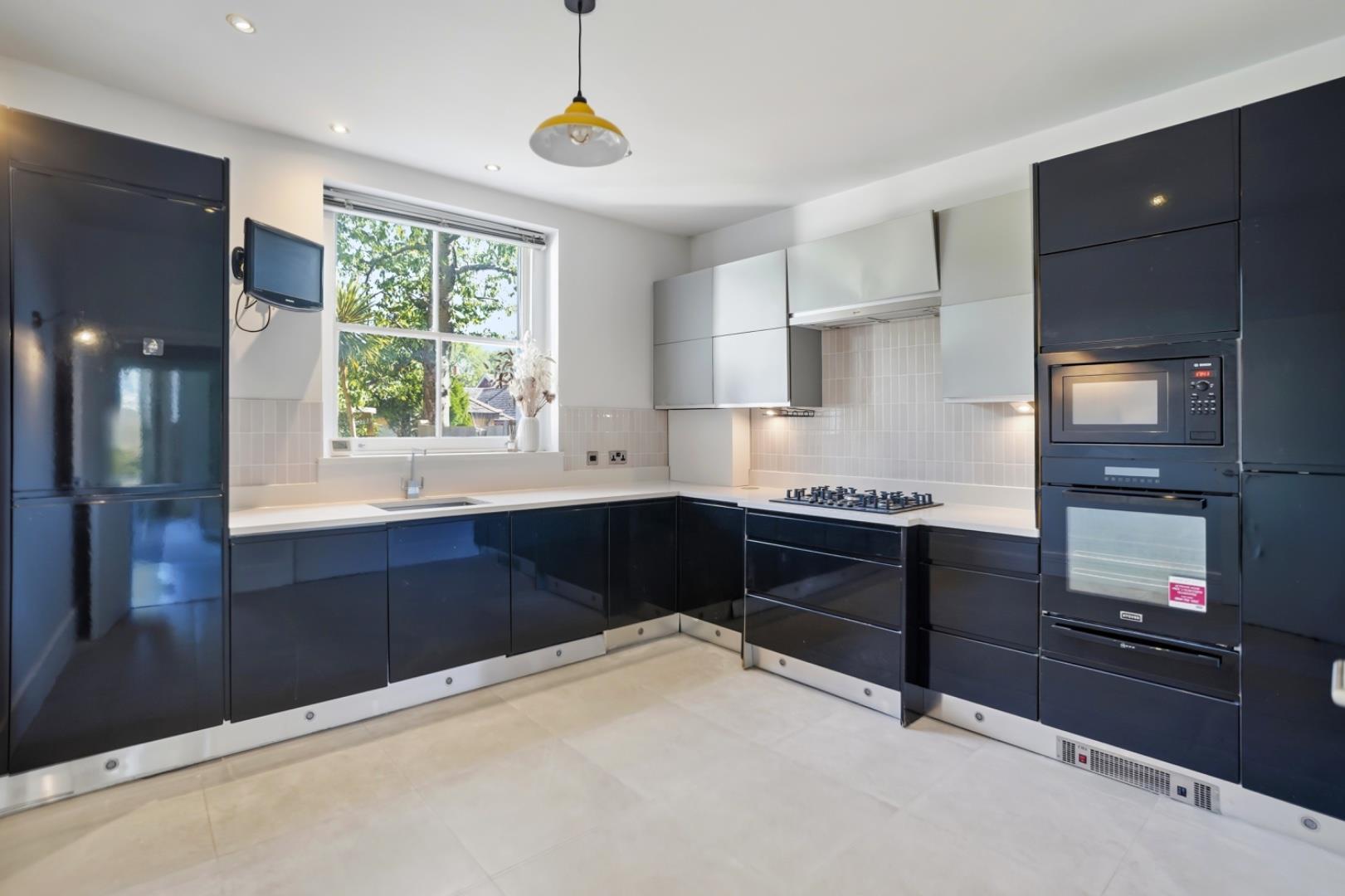 Property Image 24ebef4e-f089-4b90-bce7-00f301f90dc5