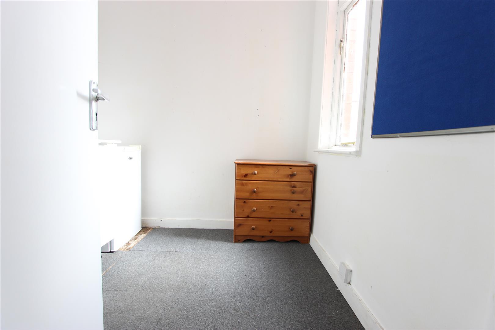Property Image 24f27835-4139-4ff7-980f-a0774190ce5d