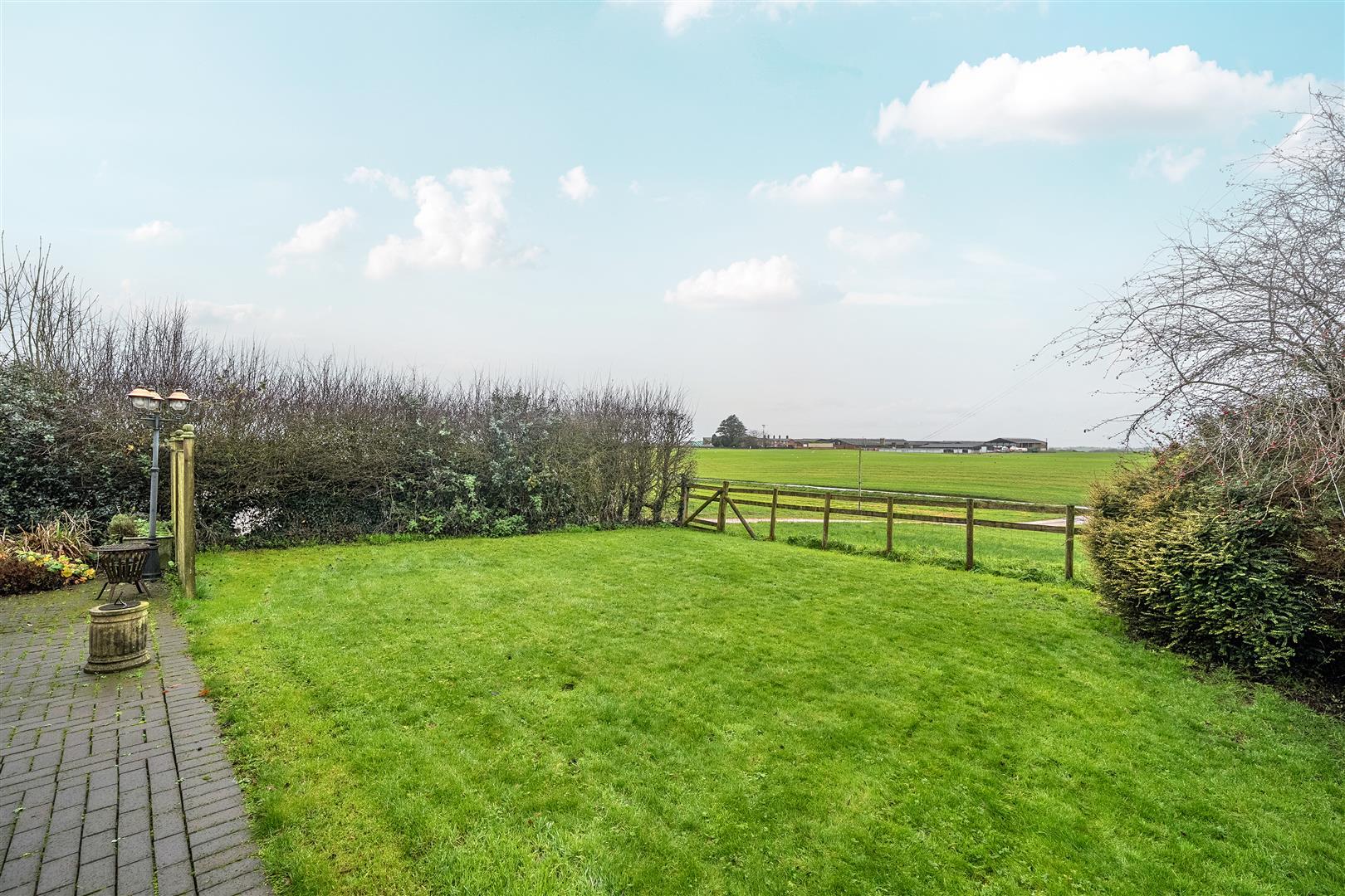 Property Image 251d0180-0a23-4af5-8f2b-2c903e7298d5