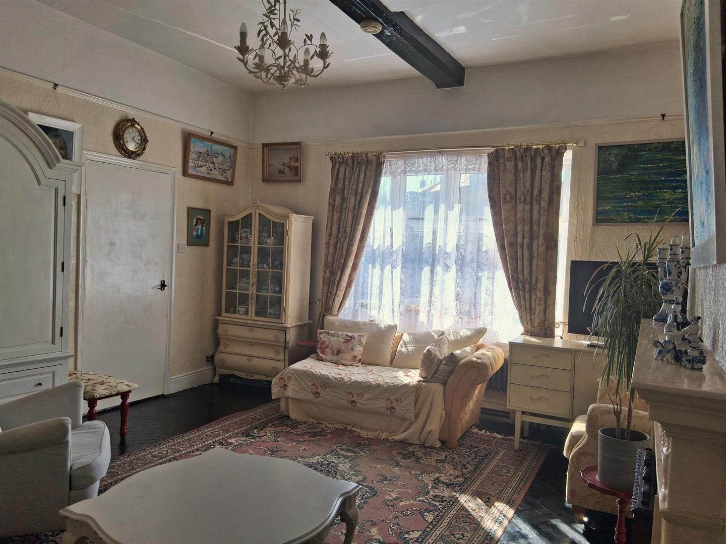 Property Image 252c880f-bf7c-4f0d-8900-4f1e1d3e30be
