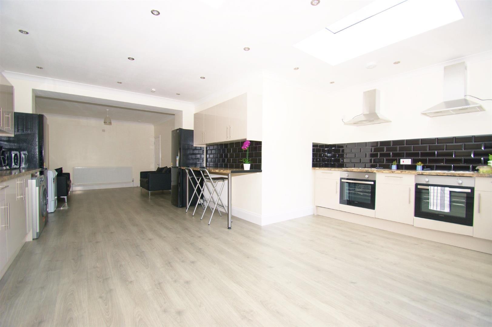 Property Image 25336d70-d325-480f-b006-71bede95c461