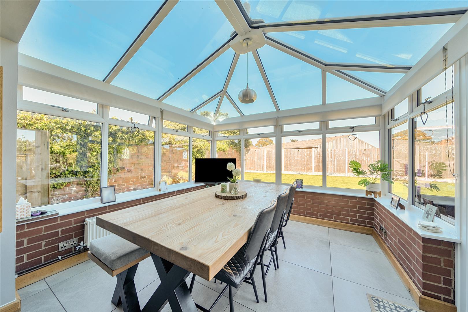 Property Image 253c35d5-0823-46e3-9d7d-ffe2fb775ec0