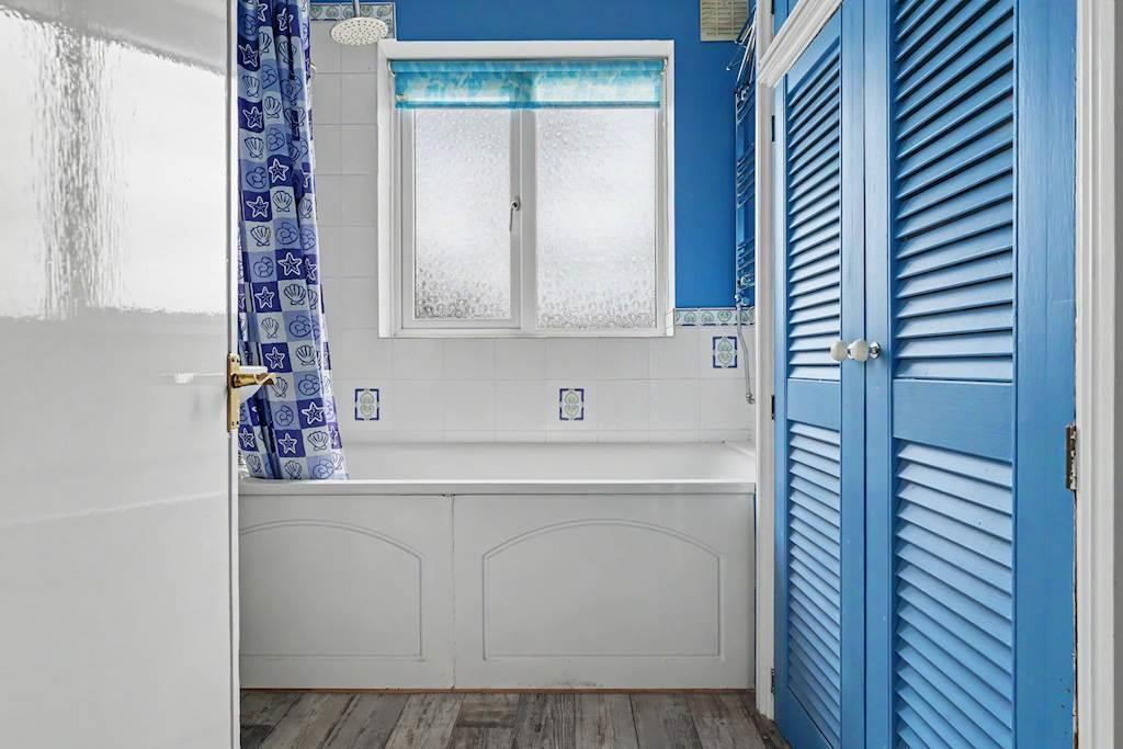 Property Image 253e14a0-15c1-4242-8030-8c7c19e267dd