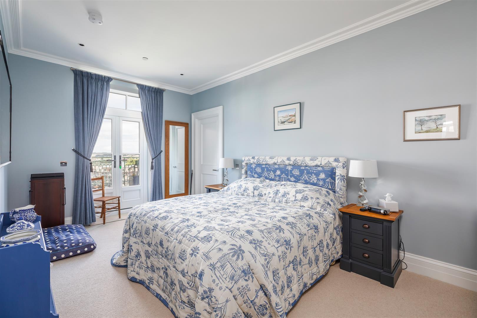 Property Image 253fe4e8-5ba8-4fd6-9f49-dbca0645c7e6