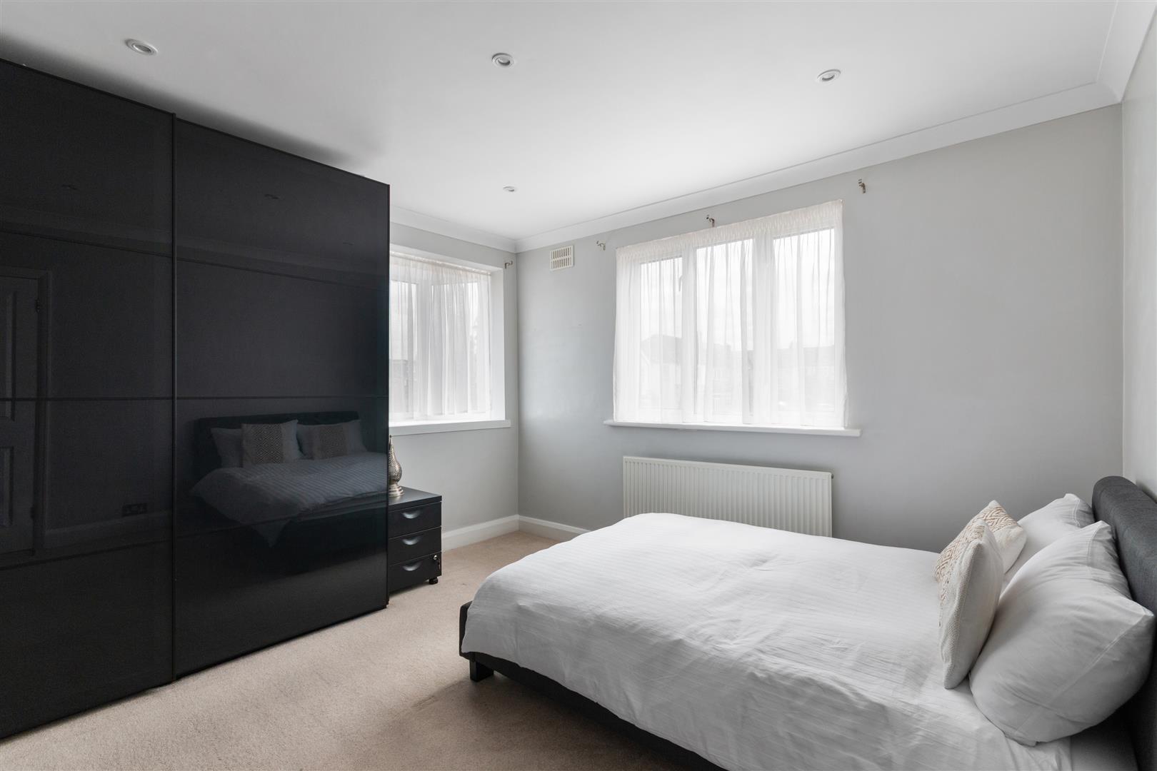 Property Image 2542da1c-c503-458d-9d51-5f7bfa782f00