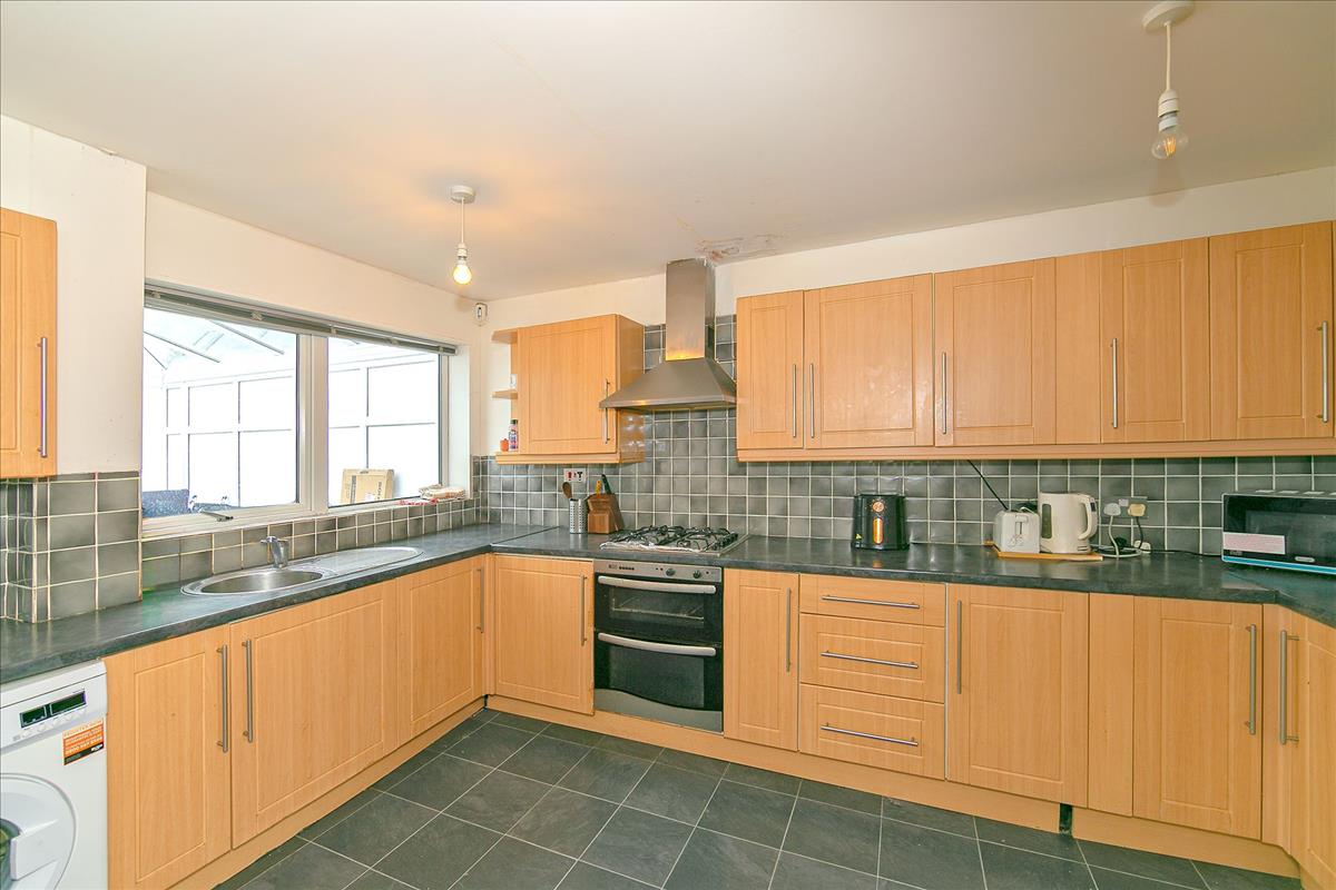 Property Image 2542f10d-68af-477c-8409-466d9edc2504