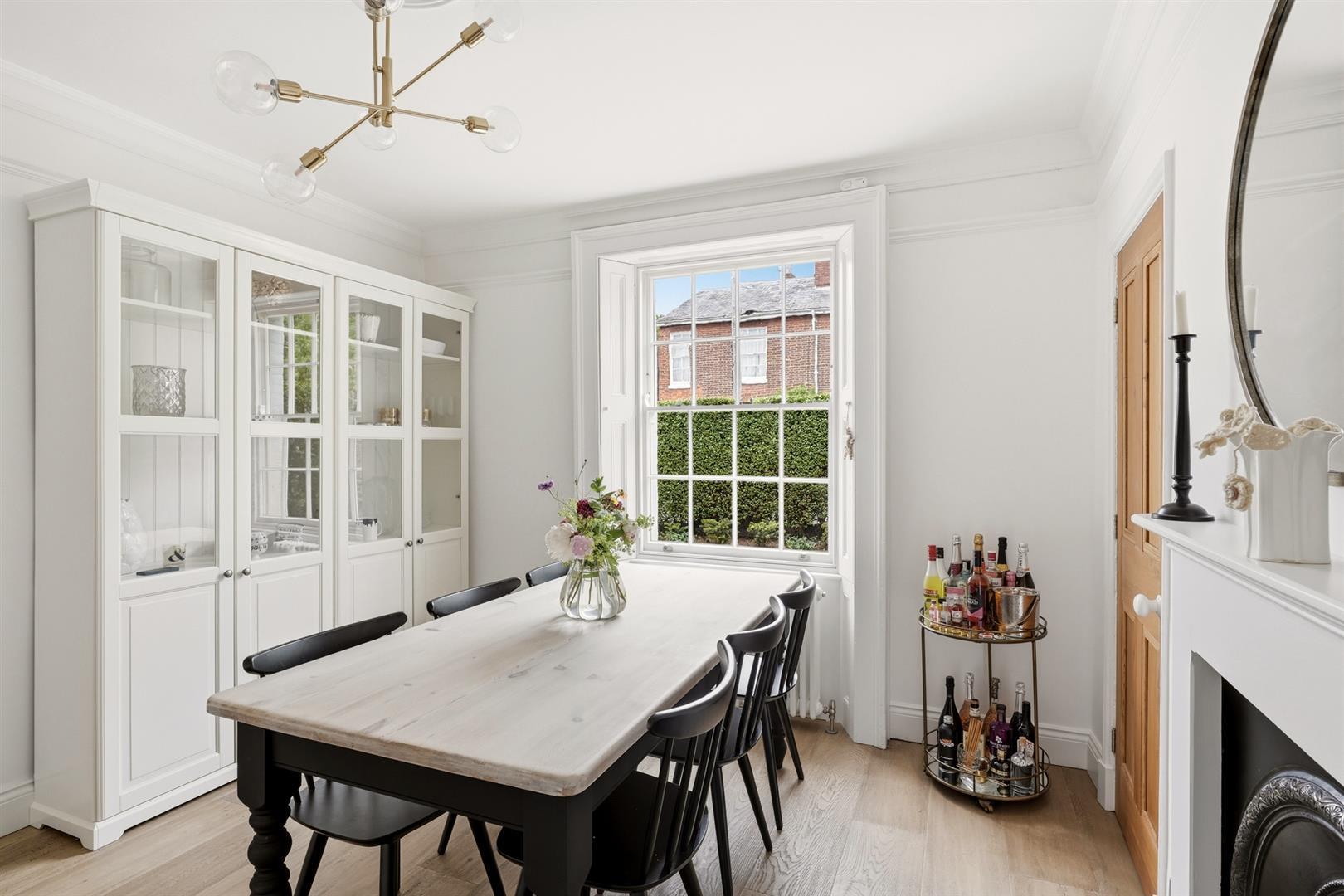 Property Image 254fc580-51c3-4f73-9b3a-4d7c5357d968