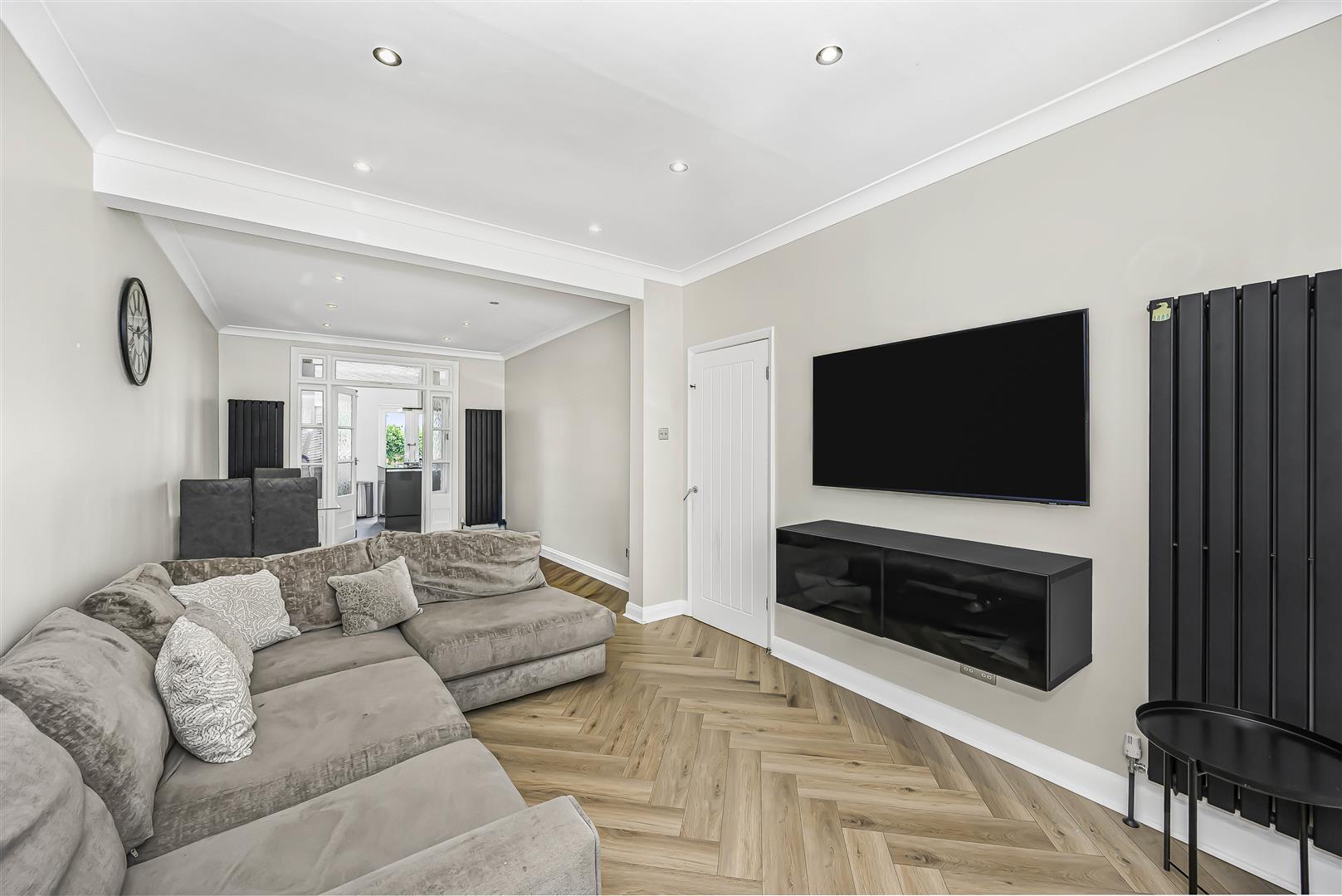 Property Image 257a8899-2283-4c92-9d03-84116c3c9294