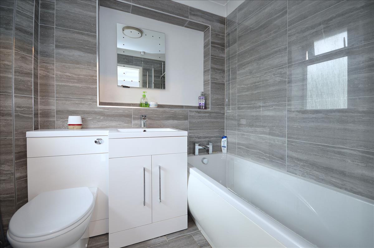 Property Image 2587f8c0-f023-45c4-bbe6-7d7e698a8076