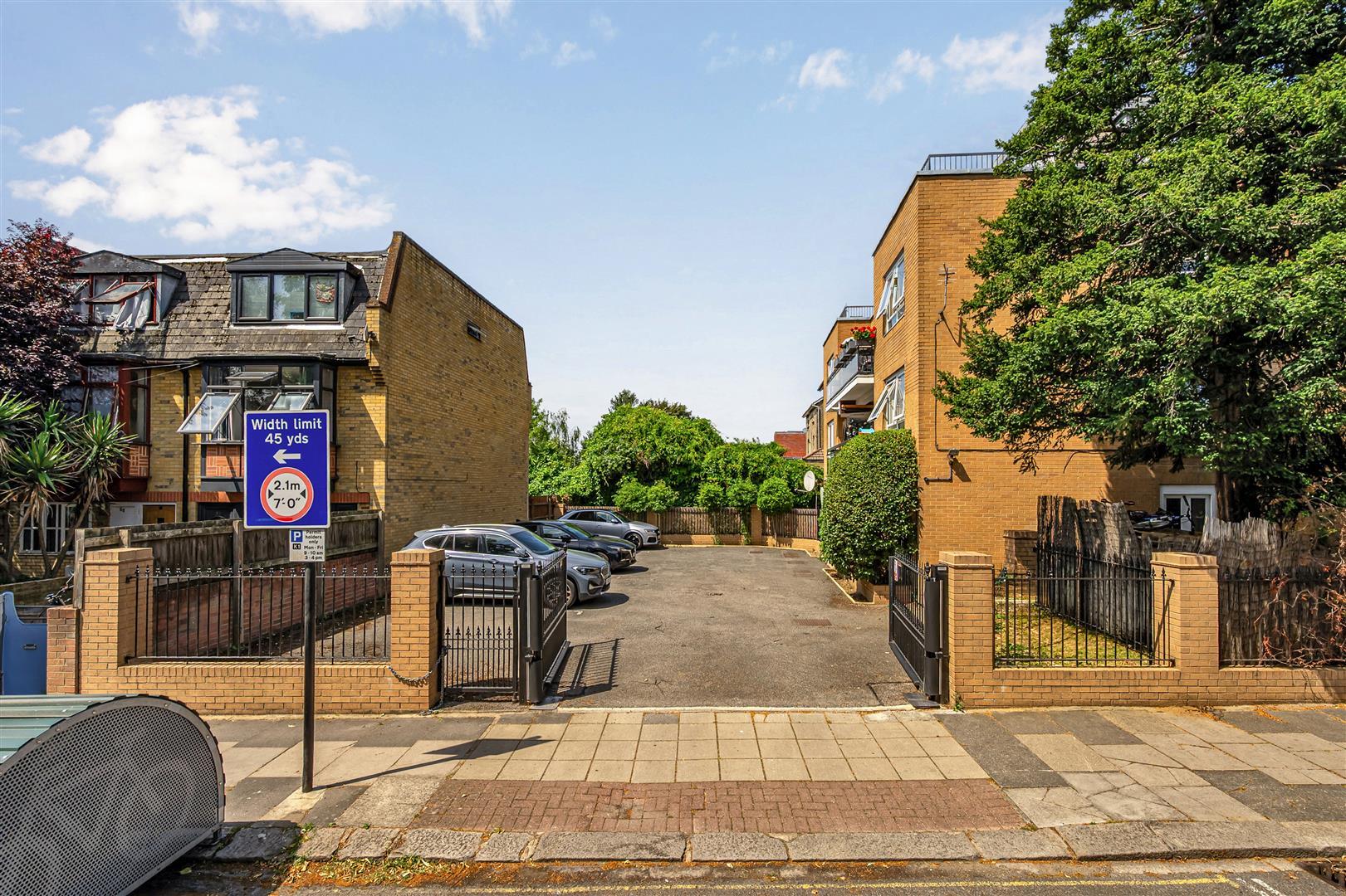 Property Image 25918bb2-6348-4ae2-8dfd-009878a9a903