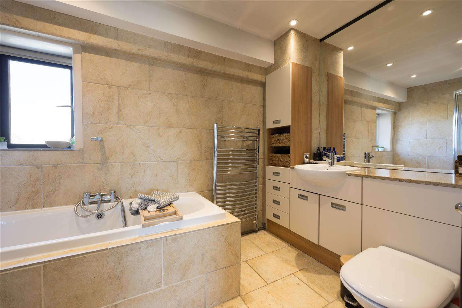 Property Image 2594e9c5-bead-49d1-a67f-95c72f86e918