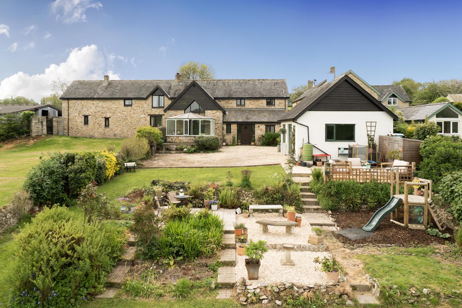 Property Image 25a87e0f-b381-4a37-b33a-12faae0901f2