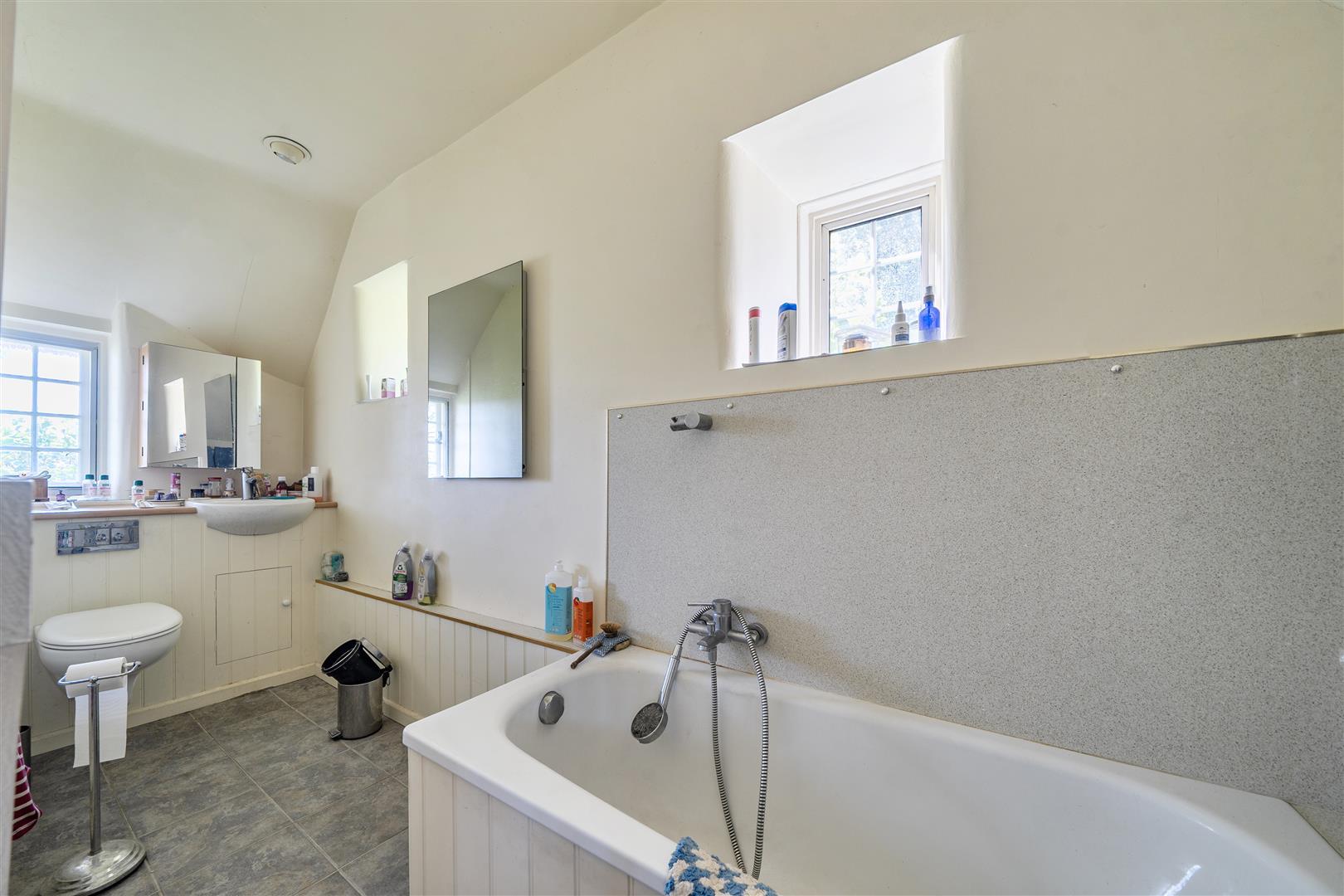 Property Image 25b4929d-dd12-4c22-9bb2-08169ff0eb96