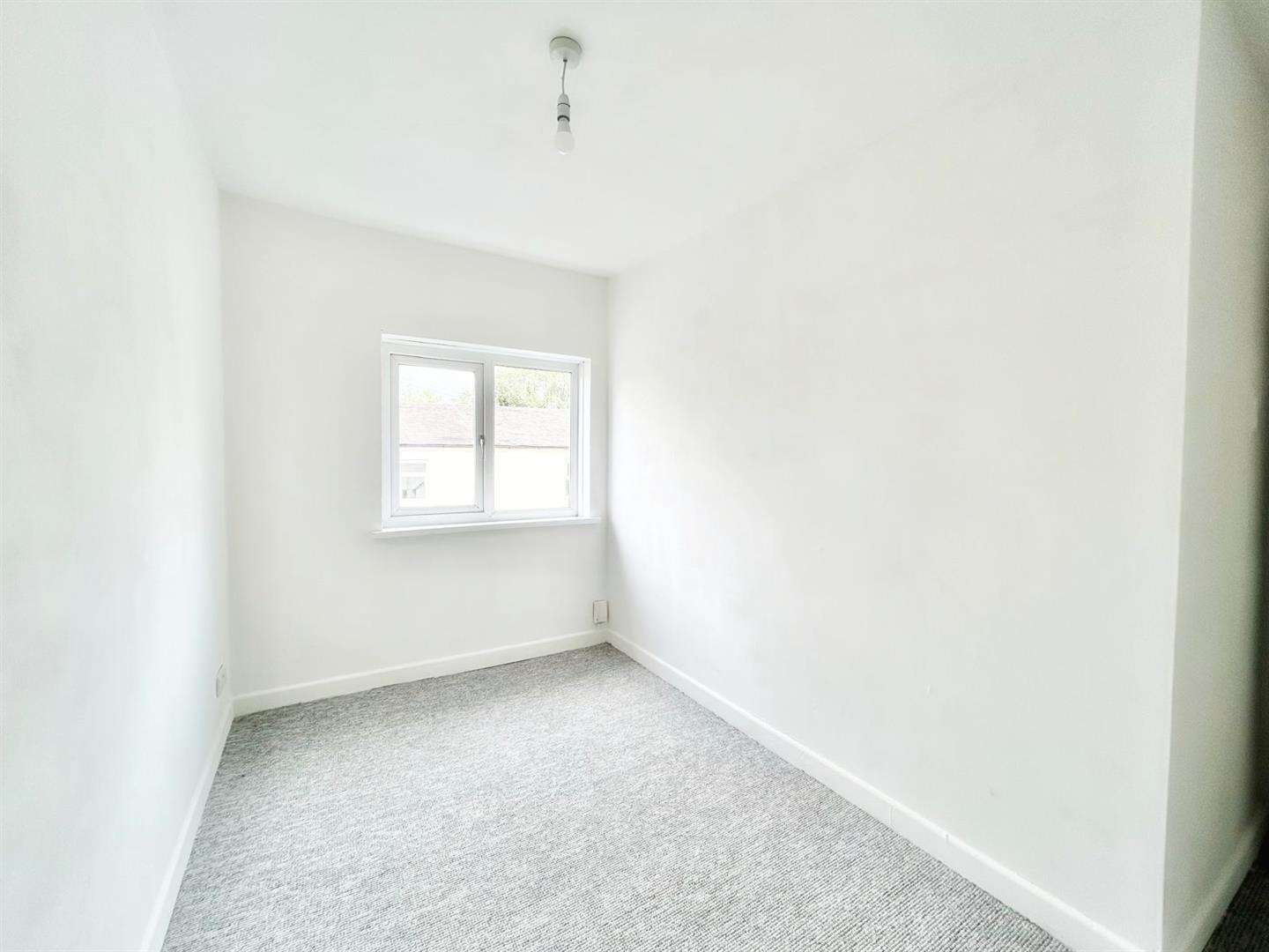 Property Image 25b9f31b-b6a0-4e6e-b91b-fca92a376332