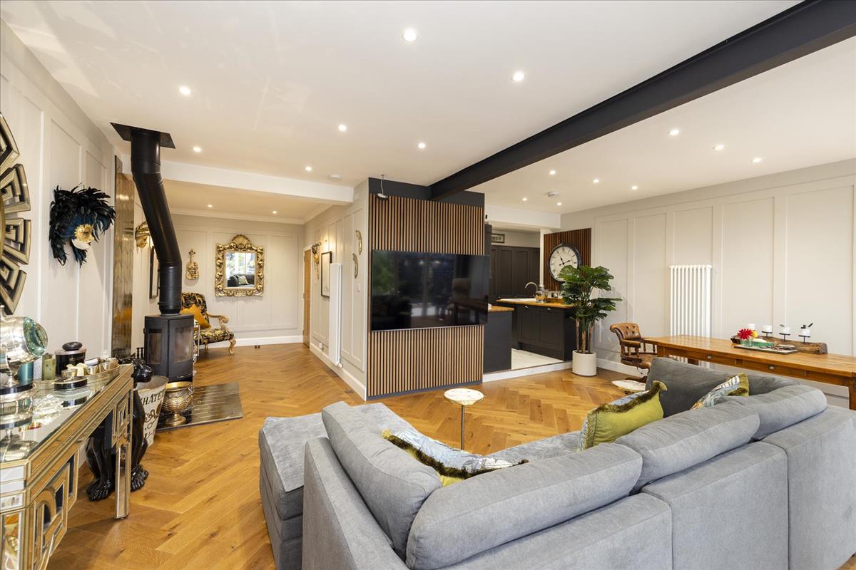 Property Image 25c5fc05-0102-4608-b89b-52465f28c013