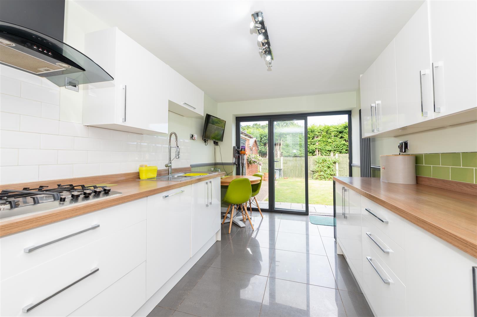 Property Image 25c619c5-b9e2-4a1e-ab8f-cae38a500e50