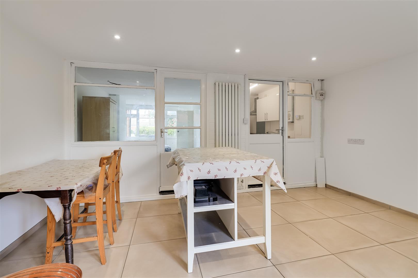 Property Image 25c619cf-25ab-4d24-95ac-3029efd3e7ee