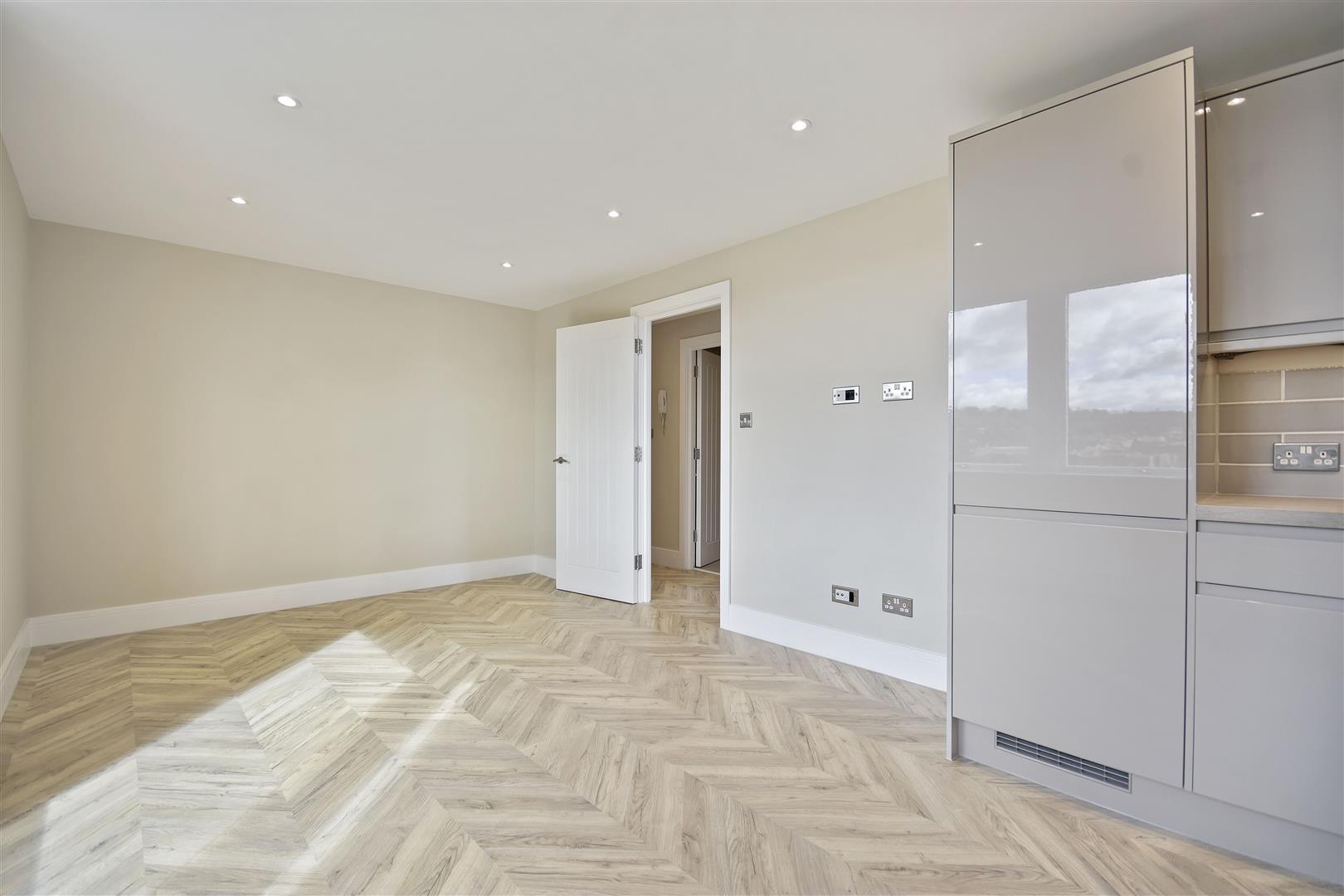 Property Image 25c7beeb-1a37-44ec-9a08-b996d650af57