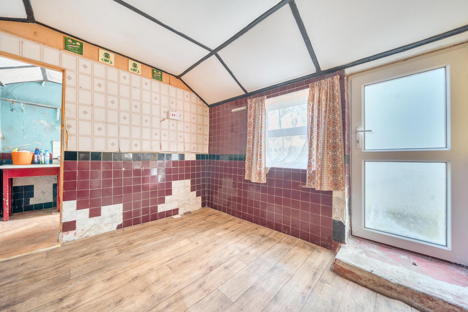 Property Image 25ce815f-2c50-48f2-93c9-3f2d7798e1ee