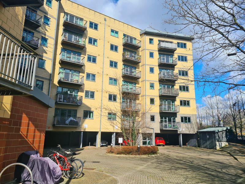 Property Image 25cfba9a-eca2-4b95-8a0c-8574457f5036