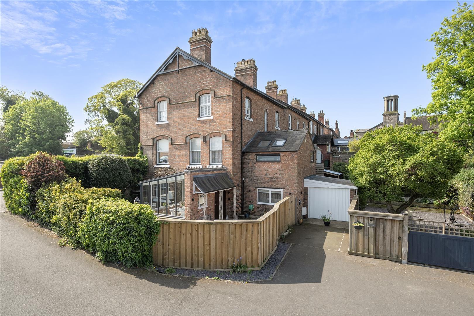 Property Image 25d8ddb3-27bd-41b9-b2ba-22a944fe1cbd