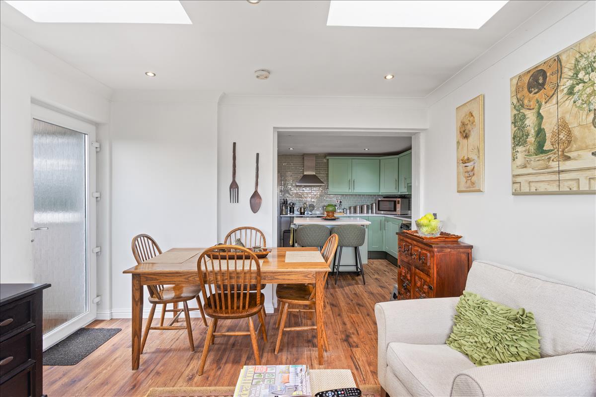 Property Image 25e7ae87-59e0-4ebb-b658-204c9833d938