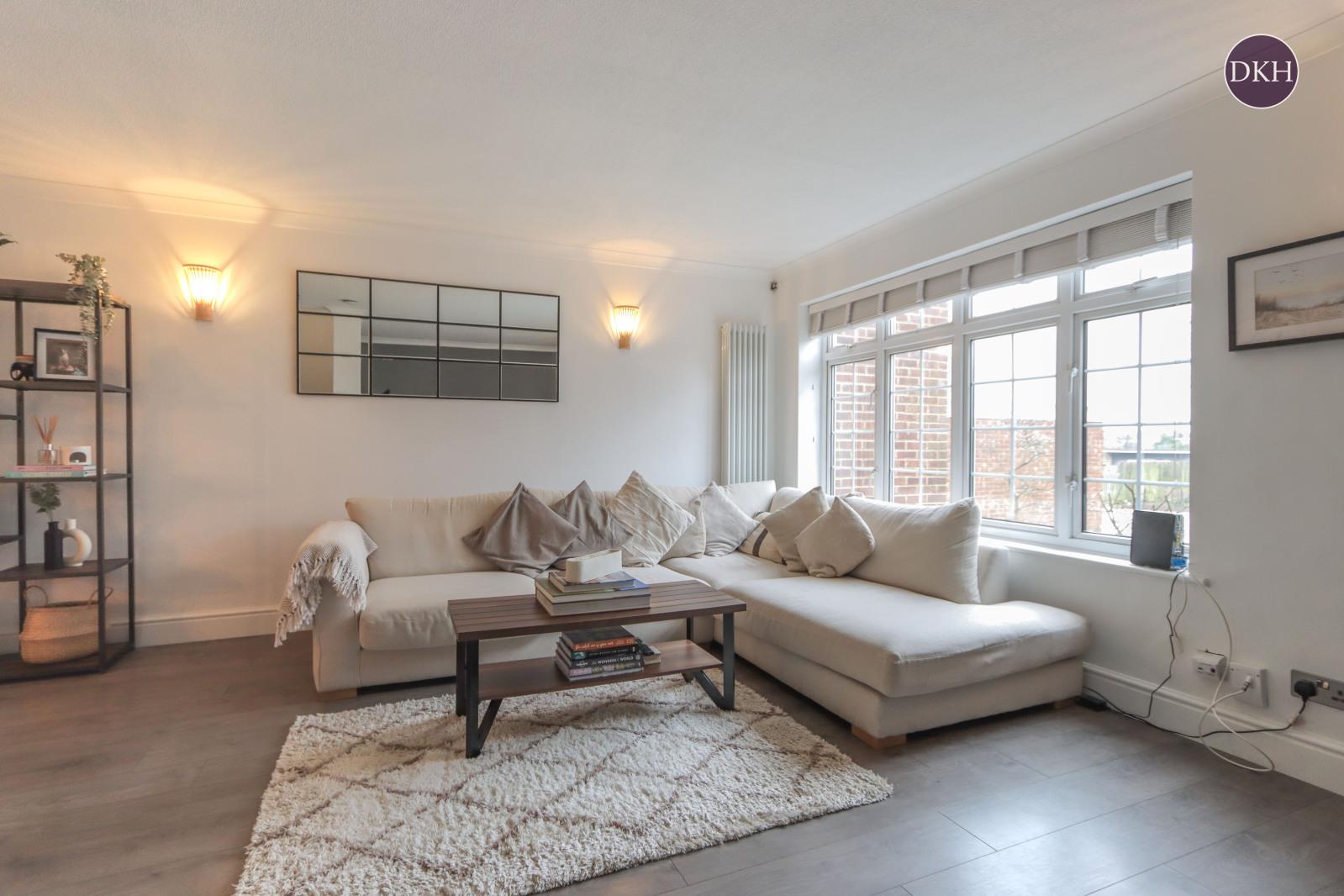 Property Image 25f72bce-f834-4118-937a-469d79e10234