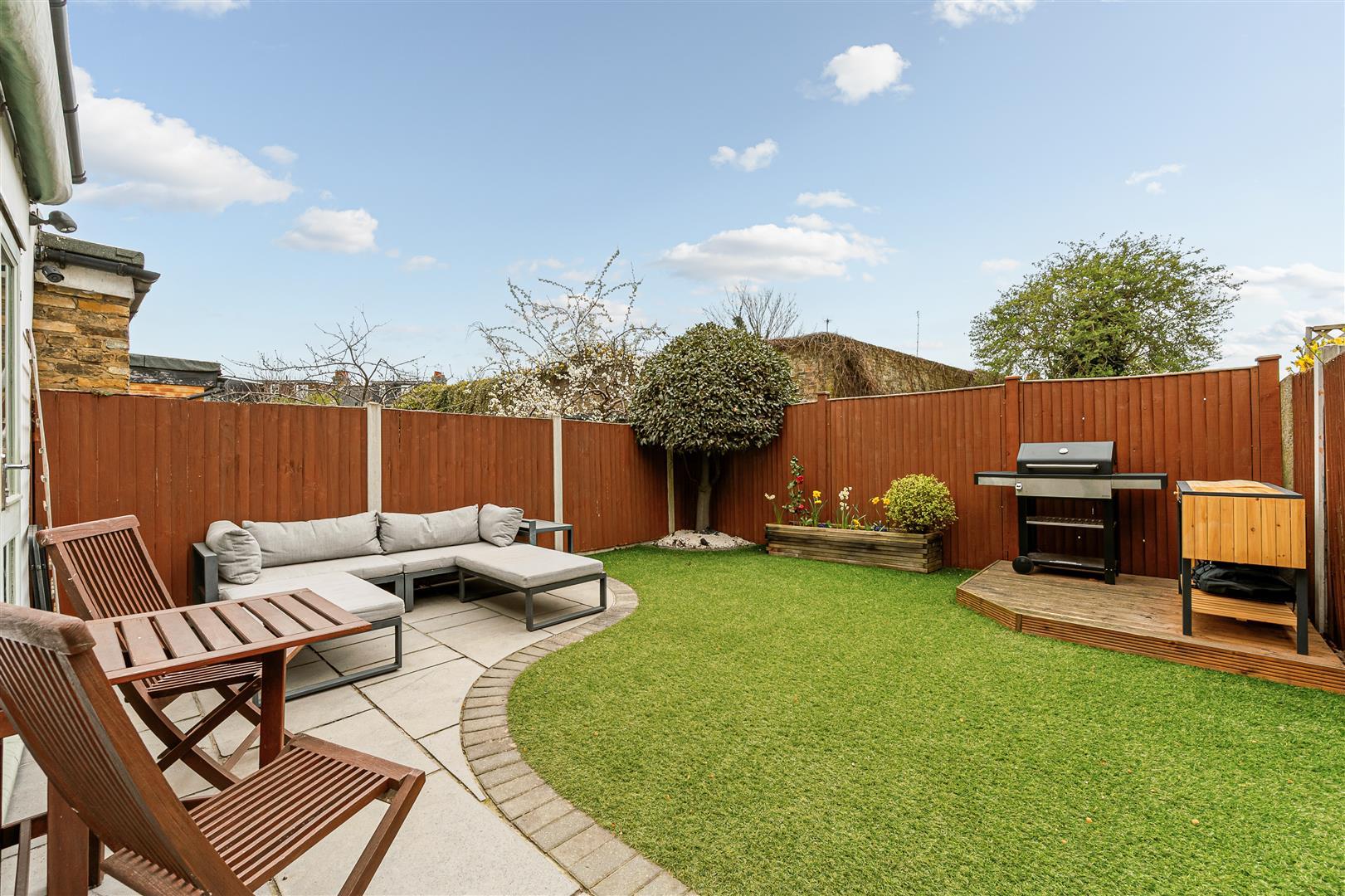Property Image 260f8614-34fa-402b-9415-76082cc92381