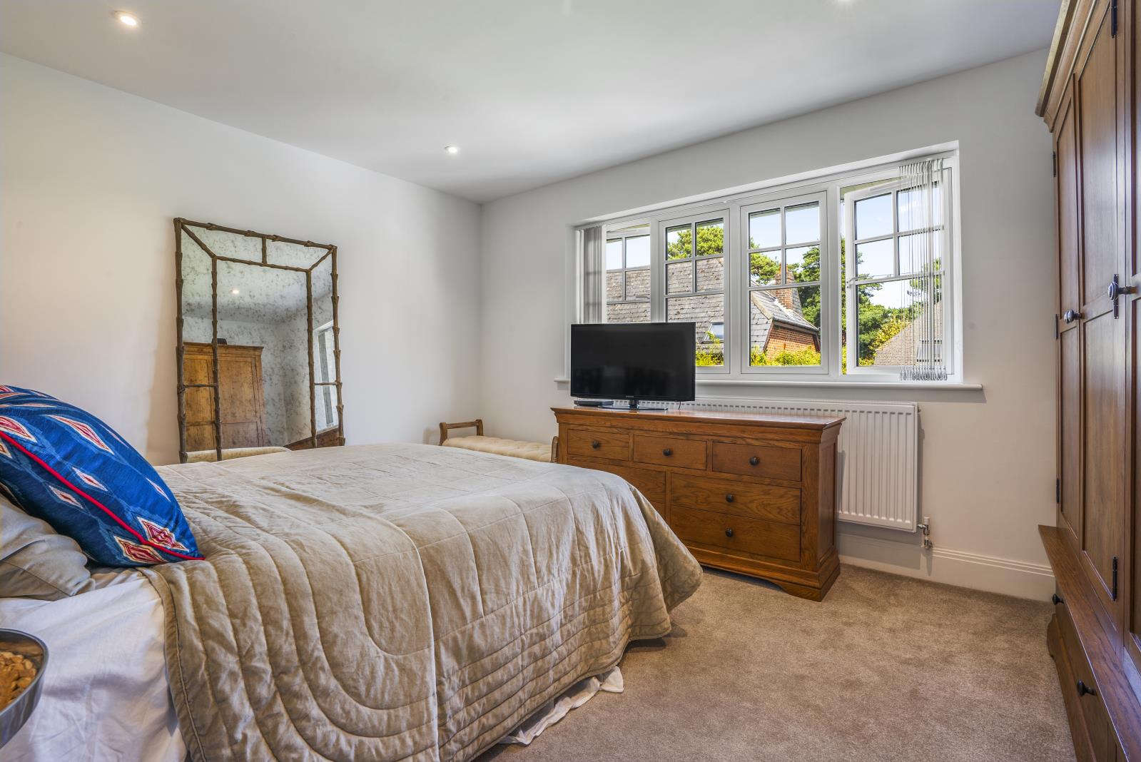 Property Image 263e47c5-7b80-4d7e-9e9e-fa695ffd808a