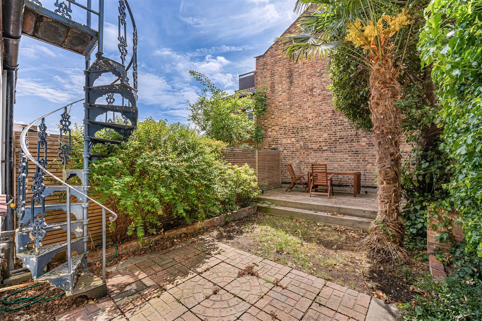 Property Image 263f93fa-a8b4-4a91-9b8d-78b132062c2b