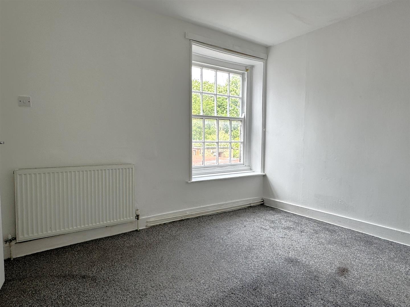 Property Image 26433303-f7ef-4ec6-aa4e-6af82ed572b5