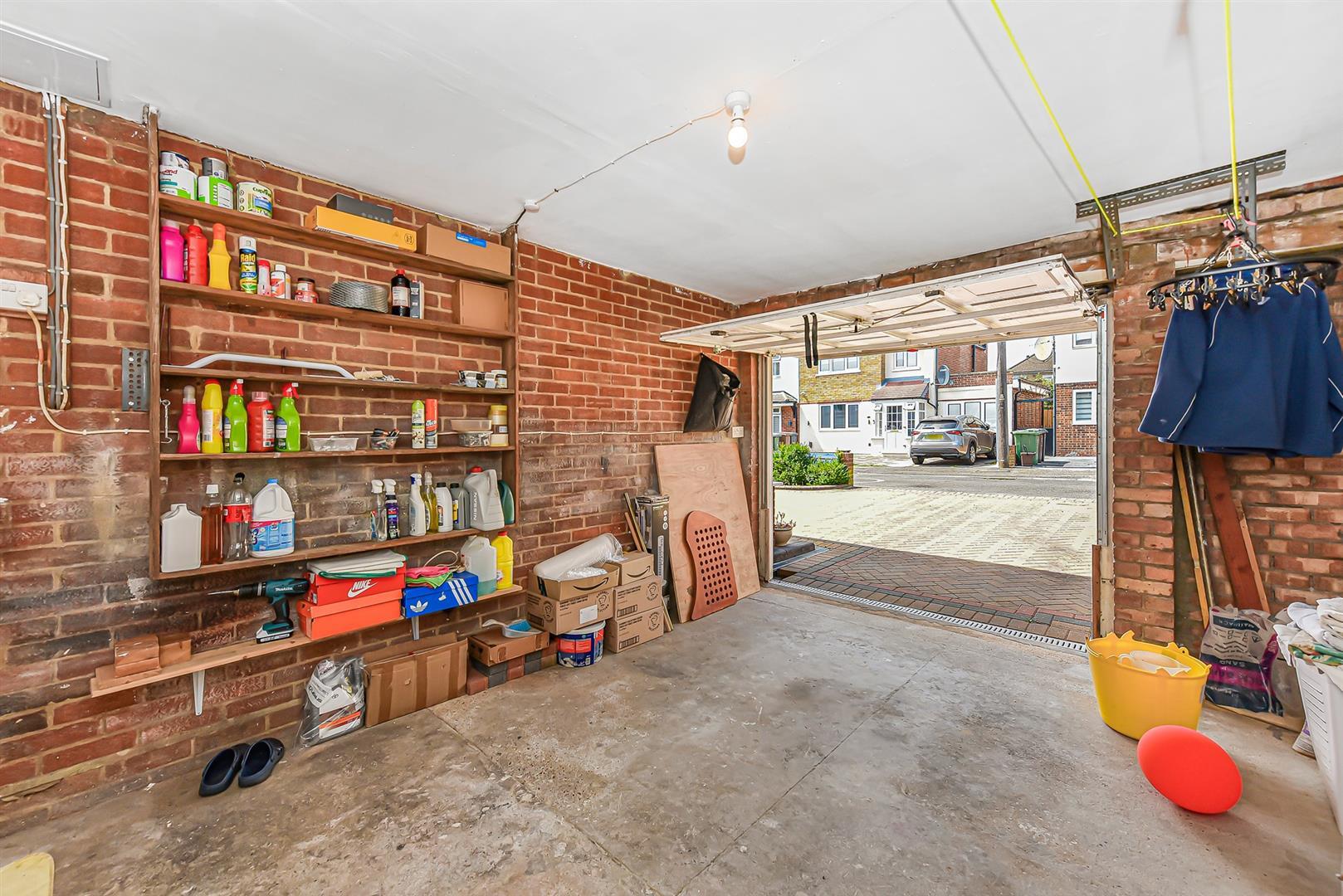 Property Image 265b0eab-a436-494d-91d3-21b59575db07