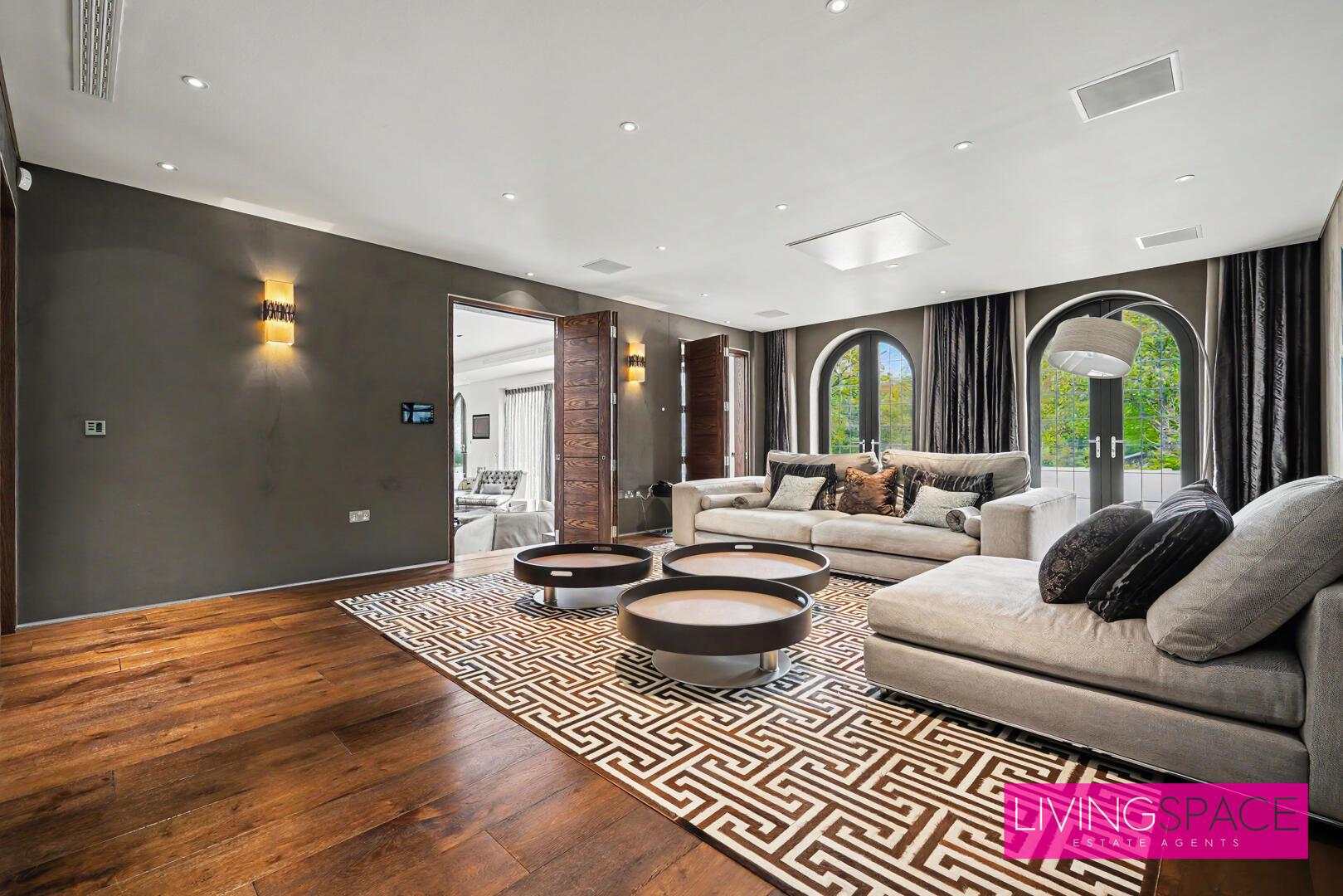 Property Image 2672c74c-ad53-4e26-a0b3-5bb6dd68b39e