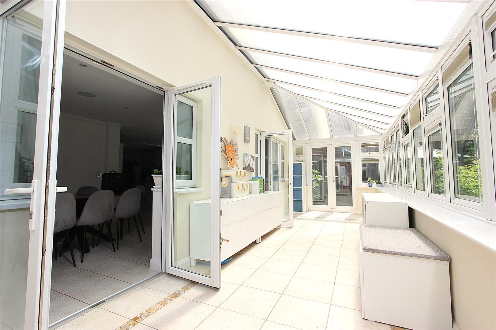 Property Image 267ac176-7de3-4646-bc3d-577b9e0e727a