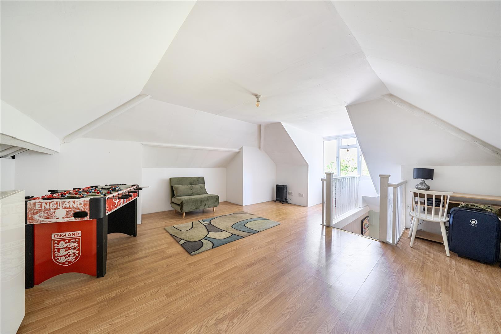 Property Image 2683a428-8c26-49c6-bec0-51526bb7a5b2