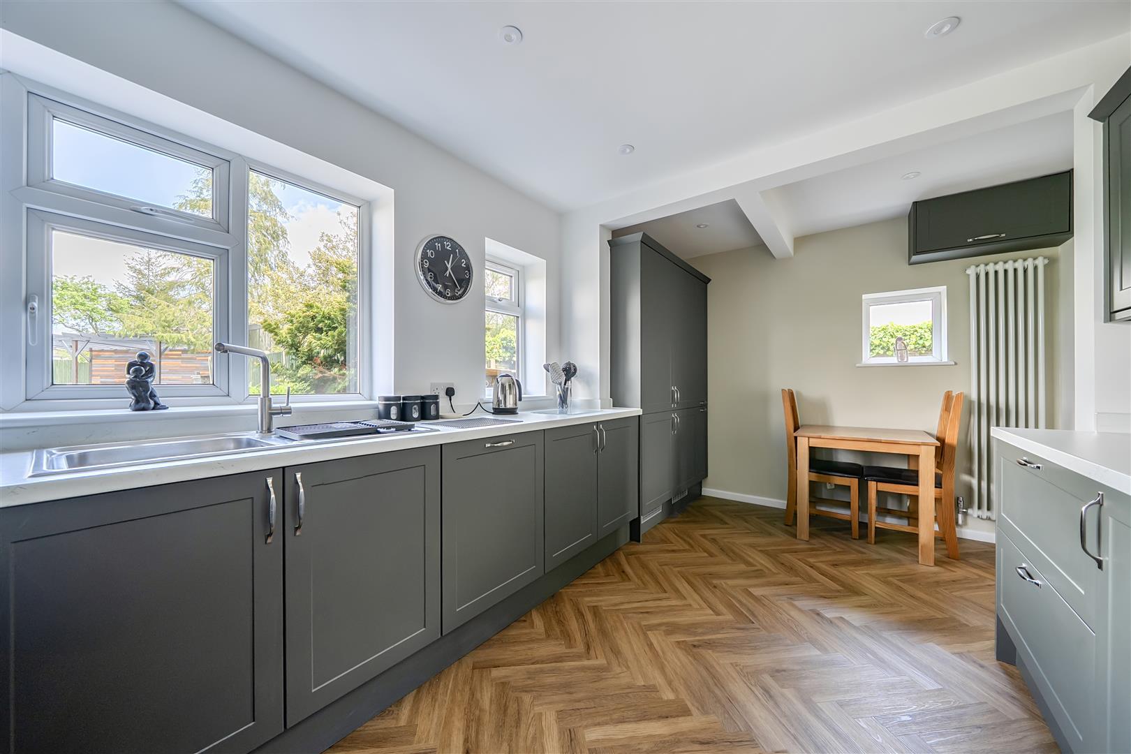Property Image 269aa589-f6e9-42d3-aca5-b180cd57dfab