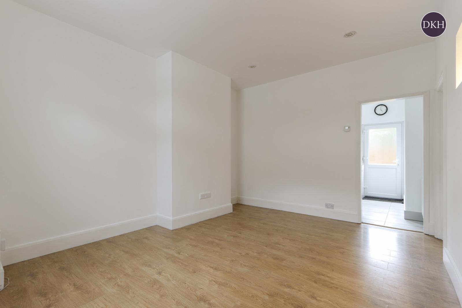Property Image 269c92d9-f161-4583-a9f9-5ee097c5e48f