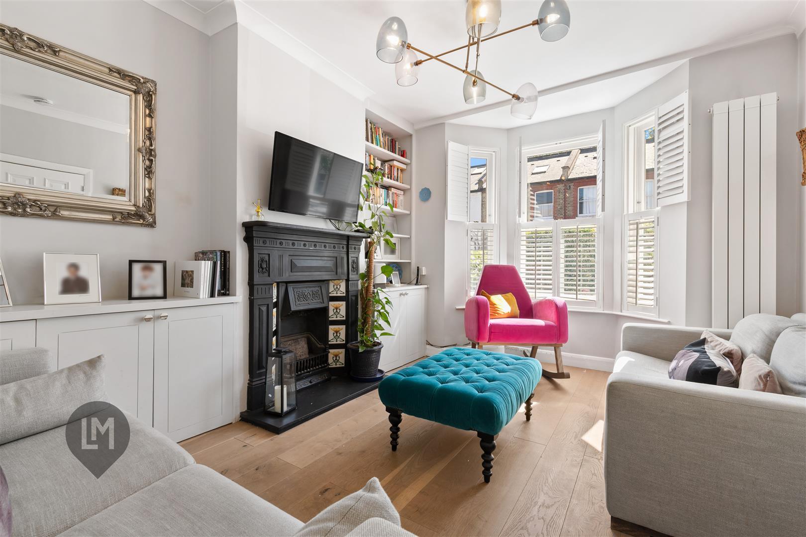 Property Image 26a27840-8d73-48c3-aeef-11db22f329e5