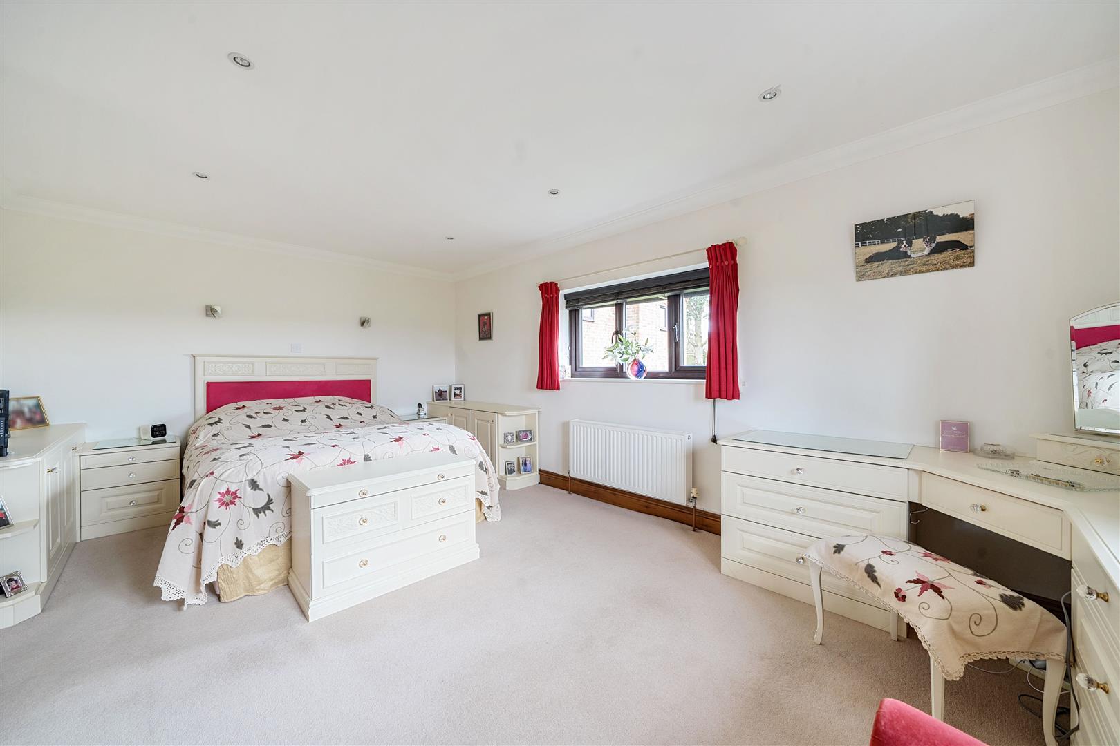 Property Image 26ab432d-7c2f-4ed0-aad1-f44fc4748b52