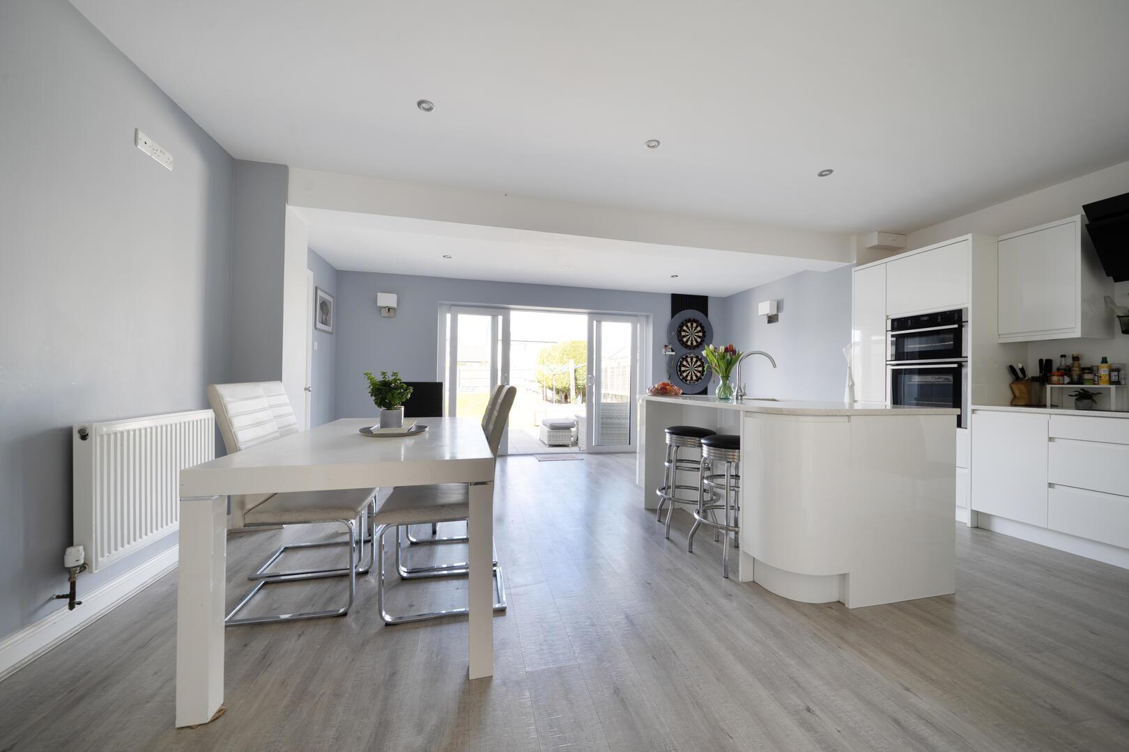Property Image 26b0e044-6a2e-4535-abbe-5a16826f0a0b